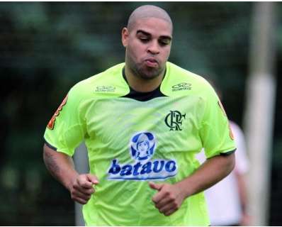 Adriano out 5 mois