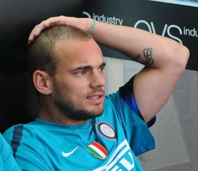 MU sur Sneijder