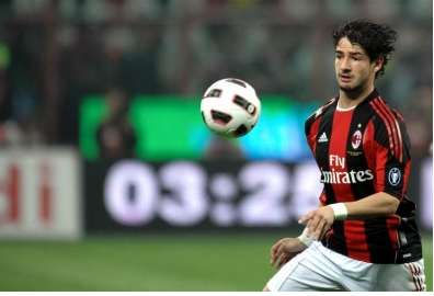 Pato appelle les tifosi