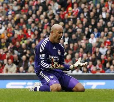 Pepe Reina restera à Liverpool