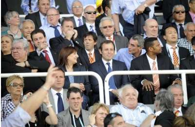 Rosell appelle le public au calme