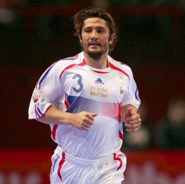 Lizarazu nu pour Evian