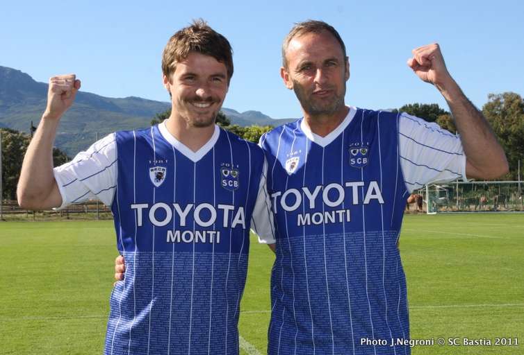 Photo : Maillot collector pour Bastia