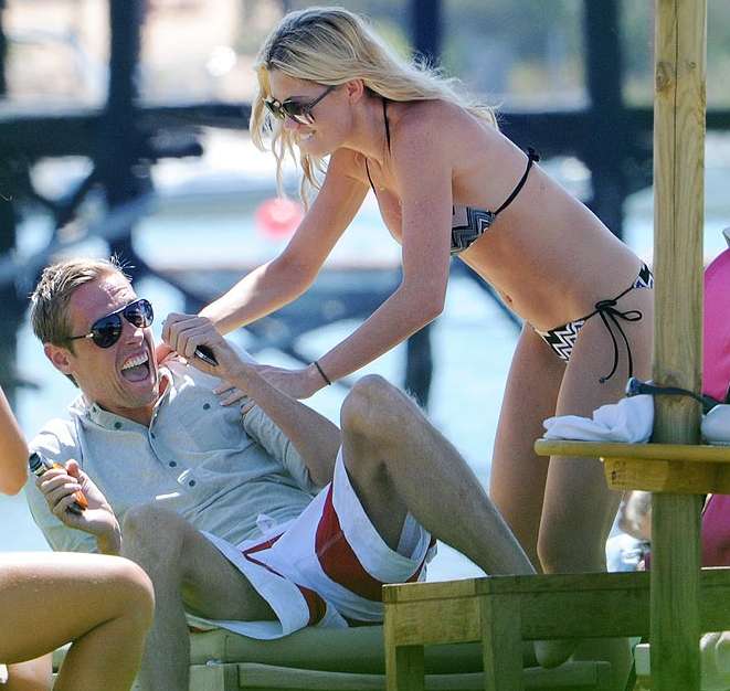 Photo : Crouch se marre avec Madame