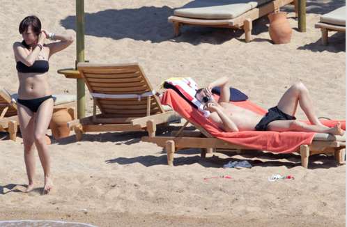 Photo : Le couple Iniesta sur la plage