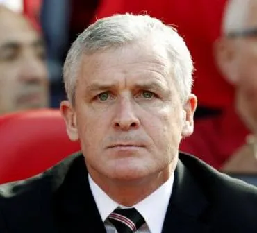 Hughes pour remplacer Houllier