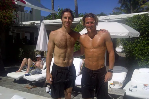 Photo : Steve Nash et Diego Forlan