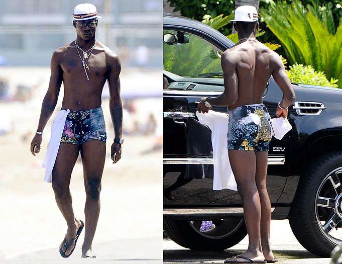 Photo: Balotelli, tongs et shorty