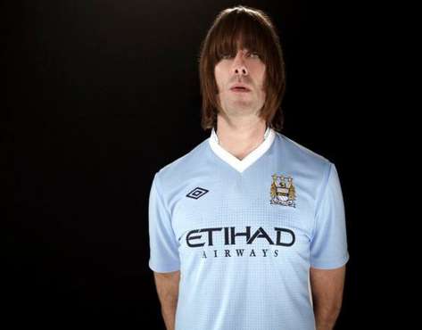 Photo : Gallagher et le maillot de City