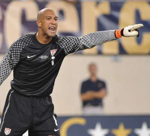 Tim Howard imite Drogba