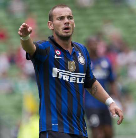 Cantona kiffe Sneijder