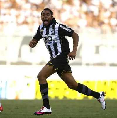 Santos (encore) sur Robinho