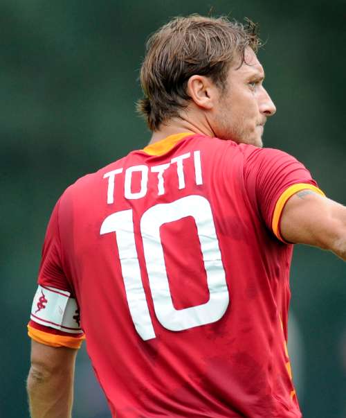 Luis Enrique clashe déjà Totti