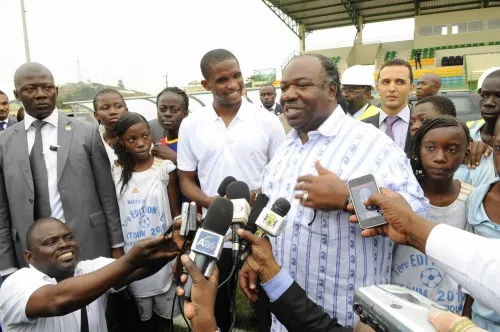 Photo: Eto&rsquo;o en visite au Gabon