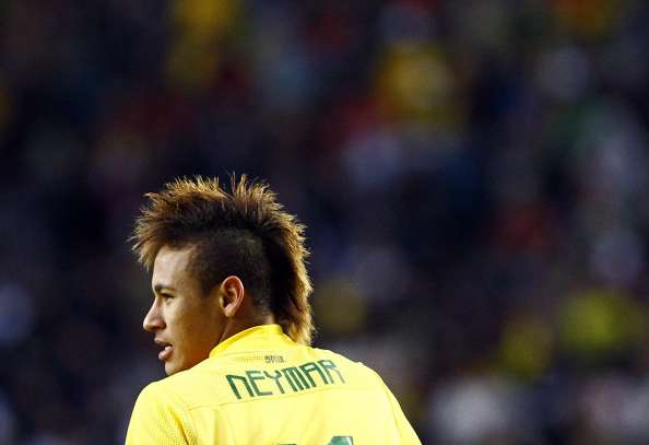 Menezes pousse Neymar à partir