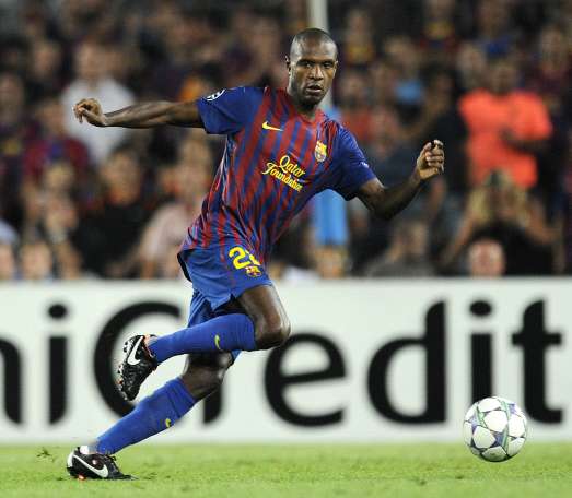 Abidal met la pression sur le Barça