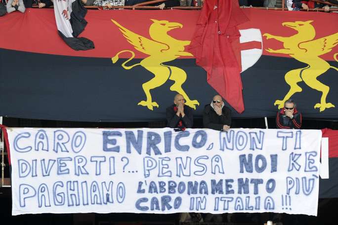 Photo : Les tifosi du Genoa ironiques