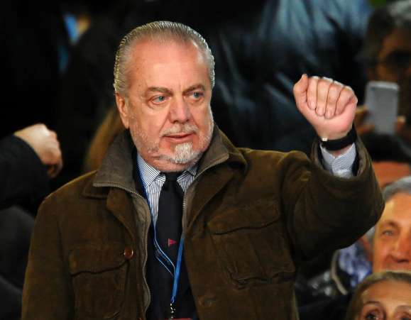 De Laurentiis met une pression à Lavezzi