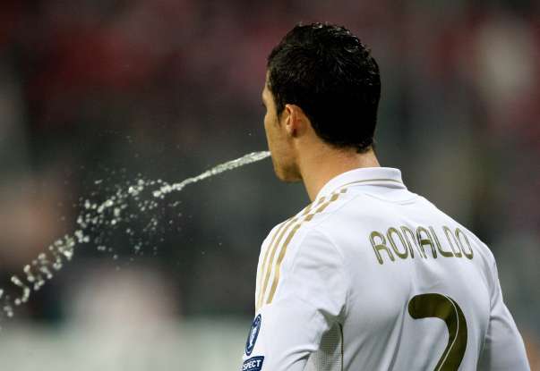 Cristiano Ronaldo, «<span style="font-size:50%">&nbsp;</span>le Paon<span style="font-size:50%">&nbsp;</span>»