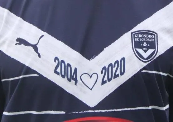 Photo : le maillot millésimé des Girondins