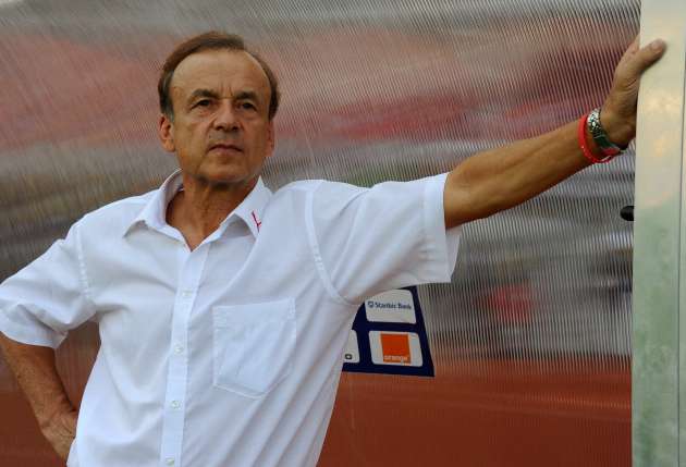 Retour au pays pour Gernot Rohr ?