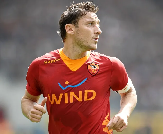 Encore cinq ans pour Totti