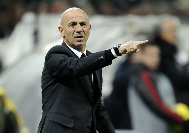 Sannino file à Palerme