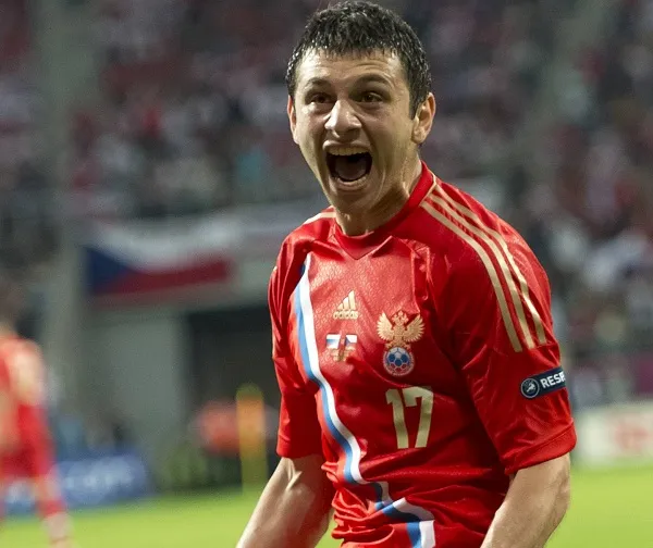 Arsenal suit Dzagoev