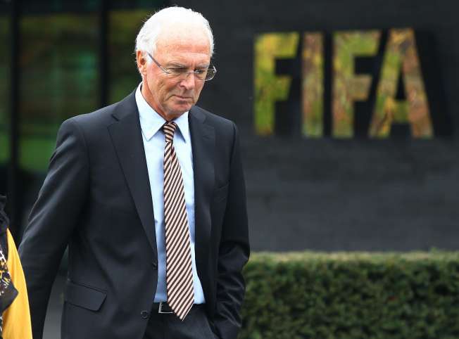 Beckenbauer répond à Blatter