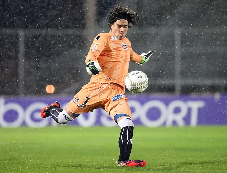 Mais bordel, que vaut vraiment Guillermo Ochoa ?