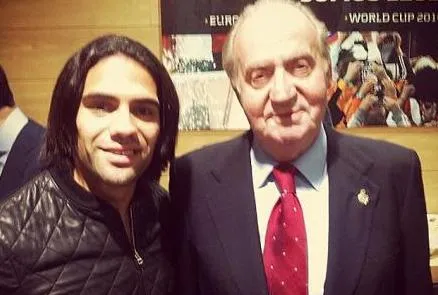 Photo: Falcao avec le Roi