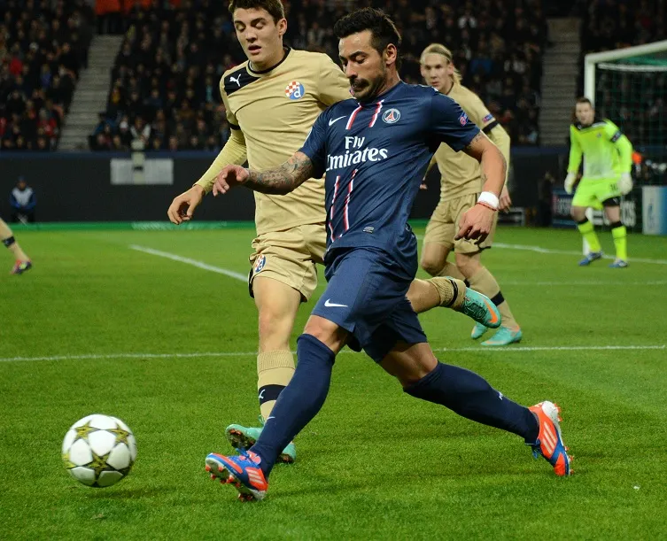 Lavezzi sous les lazzis