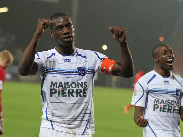 Auxerre gagne le derby bourguignon