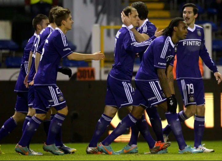 Anderlecht tranquille, Grasshopper en danger