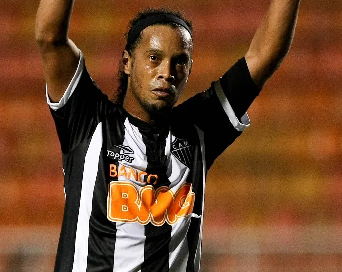 Ronaldinho prolonge au CA Mineiro