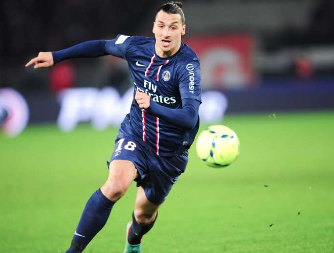 Zlatan attaque fort 2013