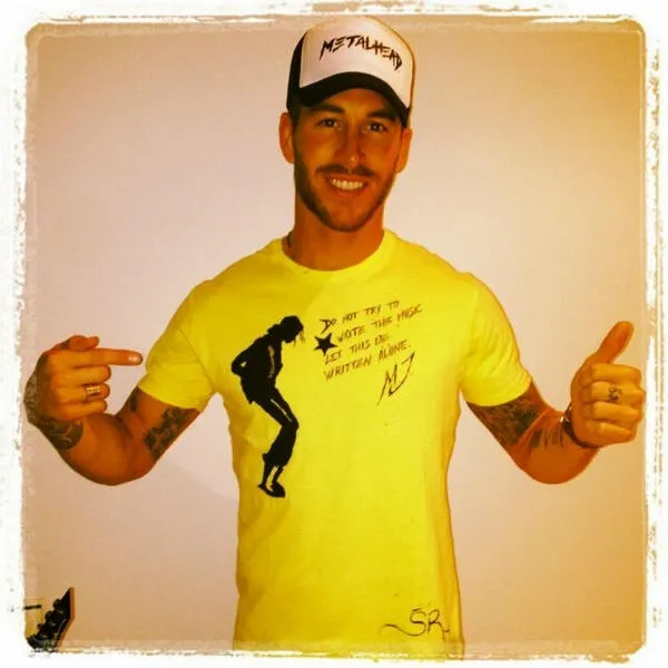 Photo: Ramos et son tee-shirt MJ