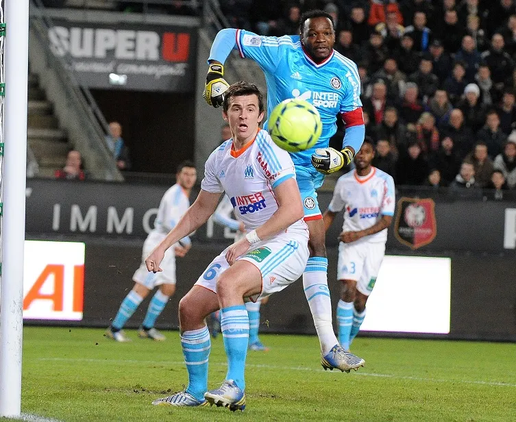 Barton vanne Mandanda