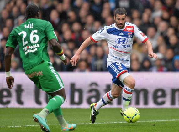 Gones et Verts dos à dos à Gerland