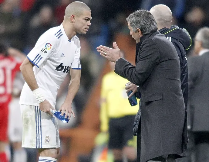 Pepe tacle Mourinho