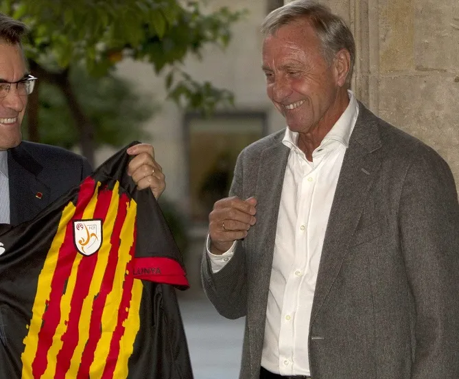 Cruyff vendrait bien Messi