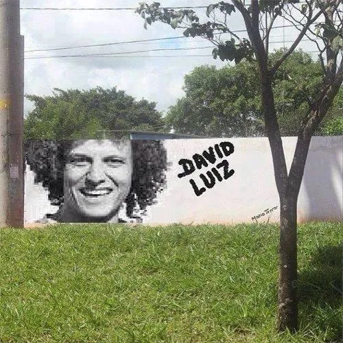 Photo : David Luiz mi-homme mi-arbre