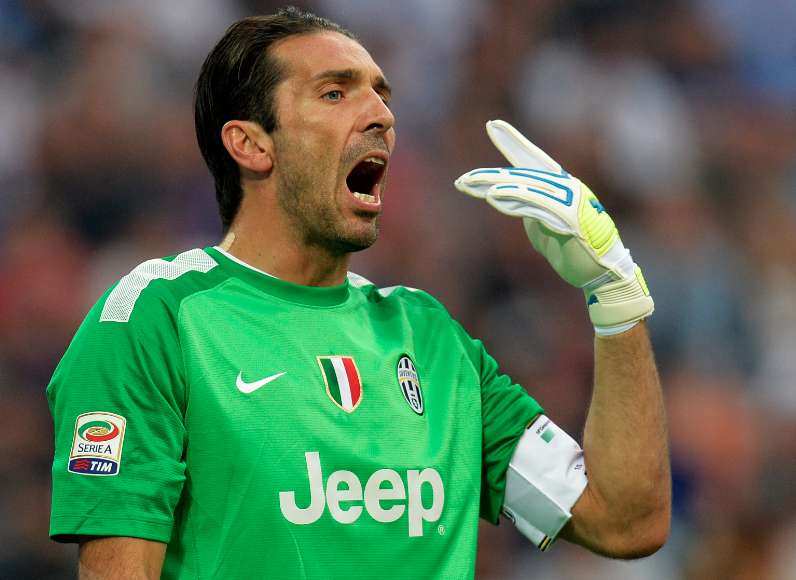 Top 10 : Parades de Buffon