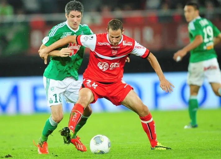 Saint-Étienne enfonce VA, Landreau sauve Bastia