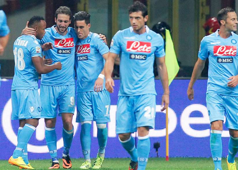 Balotelli ne suffit pas, Naples conquiert San Siro