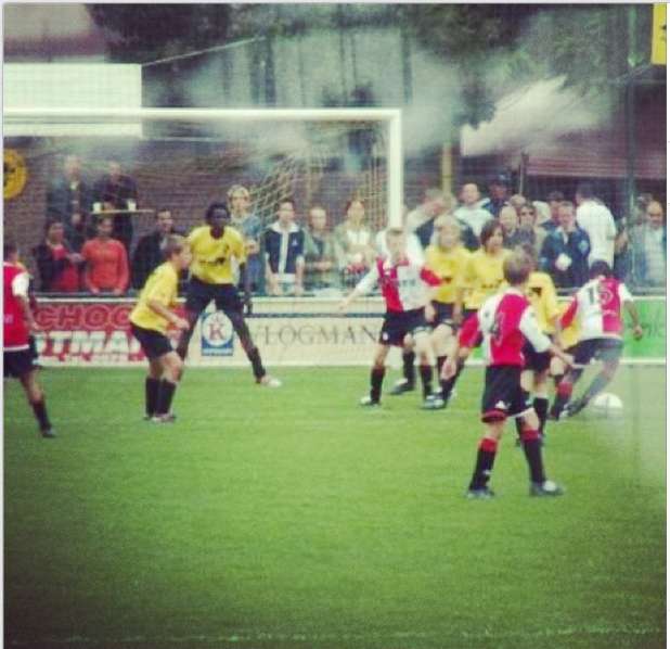 Photo: Lukaku, 12 ans et déjà trop grand