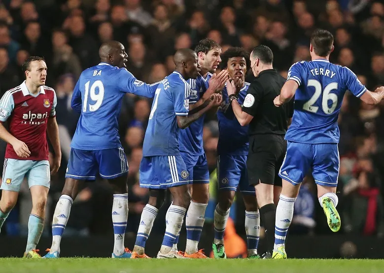 Chelsea perd du terrain sur City