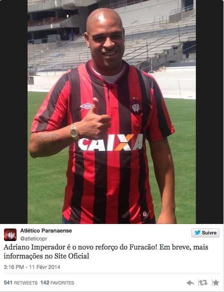 Photo : Adriano joue encore !