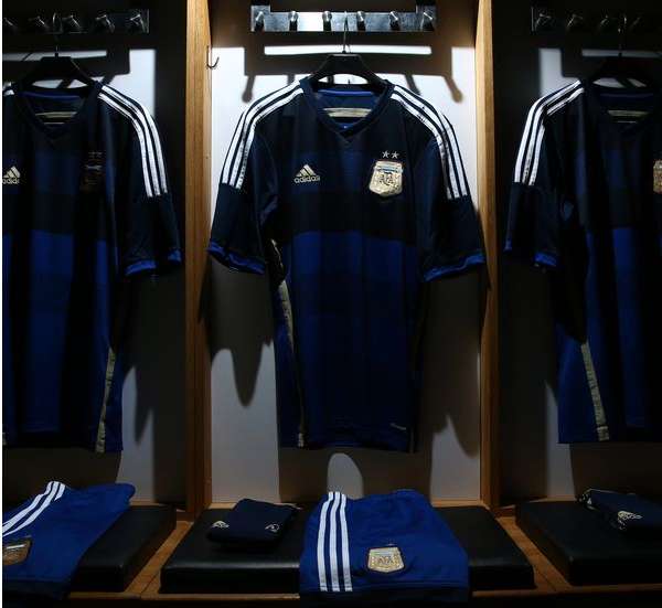 Le maillot de l'Argentine pour la Coupe du Monde 2022, dévoilé par adidas
