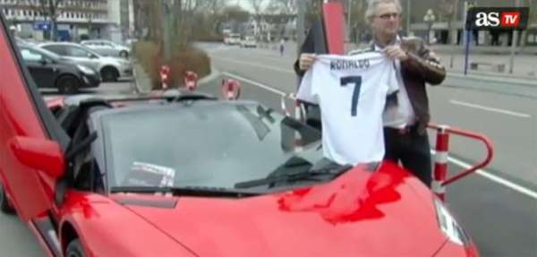 Photo : CR7, le fou et la Lamborghini